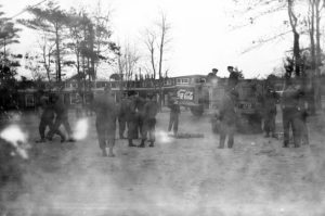 Photo seconde guerre mondiale abimée