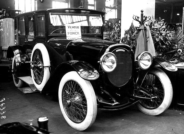photo-ancienne-Chenard-et-Walker-type-berline---Voiture-a-conduite-interieure-1919